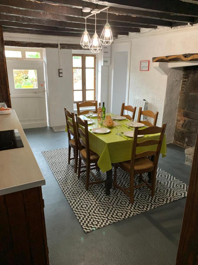 Doxie Cottage Saint-Chabrais Екстер'єр фото