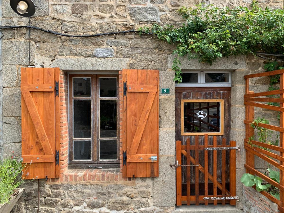 Doxie Cottage Saint-Chabrais Екстер'єр фото